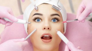 毛穴の開きを治療するのは皮膚科か美容外科どっち？